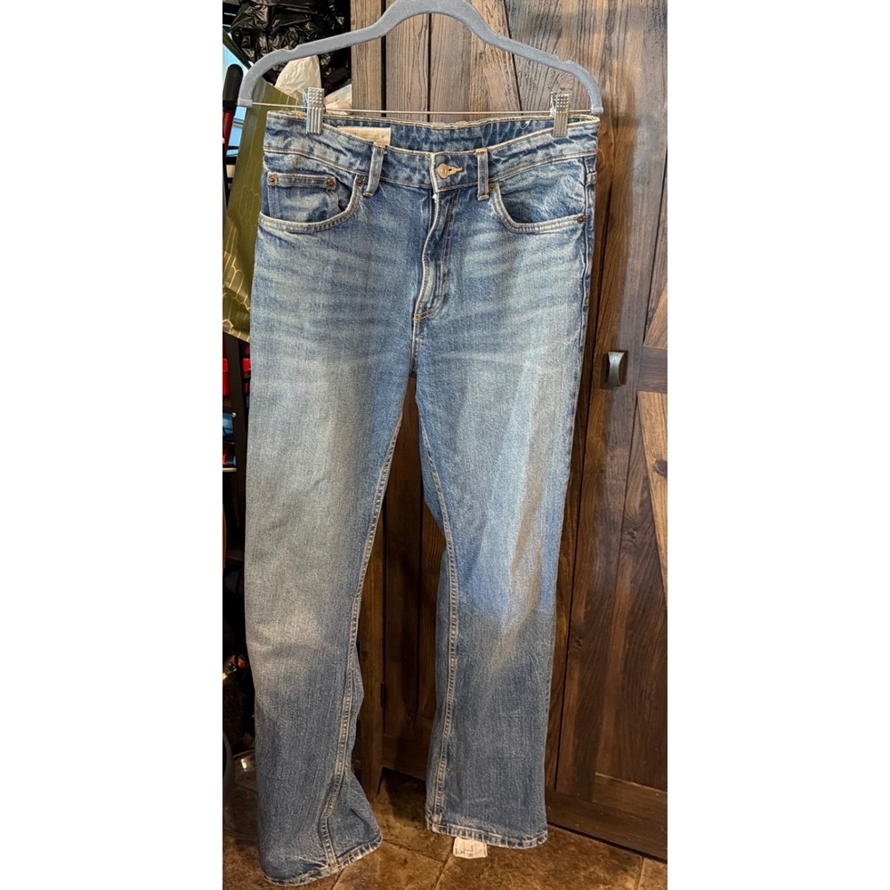 Zara women's Blue Medium Wash Straight Leg Jeans Size 31x30.5 EUR 38 USA 6m